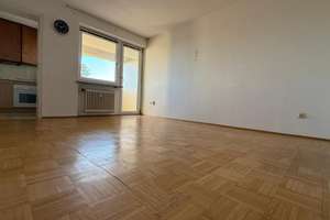 1-Zimmer-Apartment mit separatem Küchenbereich in guter Lage leerstehend
