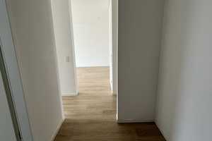 4 Zimmer mit Balkon - keine WBS Vermietung – Cecilienstraße 189, 12683 Berlin – Vorschaubild 5