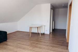 Wunderschöne Dachgeschosswohnung mit großzügiger Sonnenterrasse in Braunschweig-Querum – Eitelbrodstraße 7, 38108 Wabe-Schunter-Beberbach, Braunschweig – Vorschaubild 8