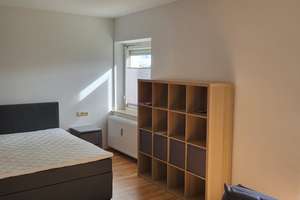 Geschmackvolle voll möblierte 2-Raum-Wohnung mit Balkon und EBK in Heilbronn – Münzingstraße 34, 74076 Heilbronn, Heilbronn – Vorschaubild 2