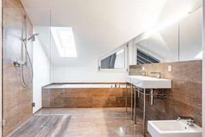 Unikat in erster Isarreihe. Private Villa mit traumhaftem Grundstück. – Die vollständige Adresse der Immobilie erhältst du vom Anbieter., 82031 Grünwald – Vorschaubild 11