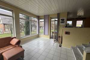 Exquisites 1 -Familienhaus mit großem Garten, EBK, Sauna, Doppelgarage in Poppenweiler – Ludwigsburg (Kreis) – Vorschaubild 4
