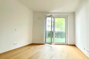 Attraktive Drei-Zimmer-Erdgeschosswohnung mit sonniger Terrasse – München – Vorschaubild 9