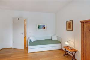 Möbliert: Helle 3-Zimmer Wohnung mit umlaufender Dachterrasse – Die vollständige Adresse der Immobilie erhältst du vom Anbieter., 81927 Englschalking, München – Vorschaubild 6