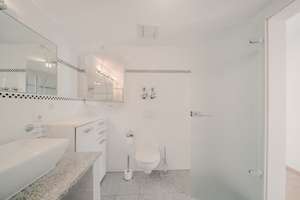 Property thumbnail 25