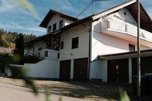 Vielfältige Möglichkeiten im Allgäu – 3 Wohneinheiten einzeln oder als Gesamtobjekt – Die vollständige Adresse der Immobilie erhältst du vom Anbieter., 87787 Wolfertschwenden – Vorschaubild 1