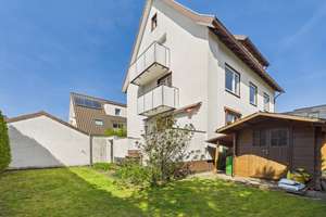 Bielefeld-Gellershagen: Bezugsfreies Dreifamilienhaus am Bultkamp Park | ca. 238 m² Wfl. | 3x Garage – Die vollständige Adresse der Immobilie erhältst du vom Anbieter., 33613 Schildesche, Bielefeld – Vorschaubild 9