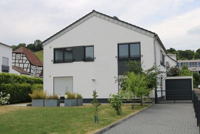 Wachtberg-Niederbachem, freistehendes Einfamilienwohnhaus mit Garage, Carport, Sauna, Einbauküche
