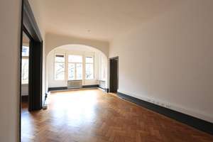 Exklusive Altbau-Etagenwohnung in historischer Stadtvilla im Zentrum vom Augsburg – Die vollständige Adresse der Immobilie erhältst du vom Anbieter., 86150 Bahnhofs-, Bismarckviertel, Augsburg – Vorschaubild 7