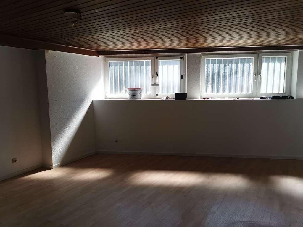 Immobilie in Mönchengladbach - SOUTERRAIN-APPARTMENT MIT GESTALTUNGSPIELRAUM IN ZENTRALER LAGE VON MG! - Bild 2