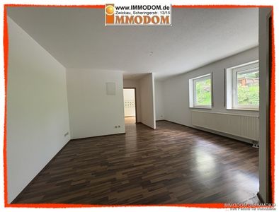 2-Zimmer-Wohnung, neu renoviert, in Aue/Erzgebirge sofort zu vermieten!