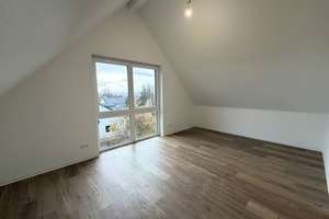 Geräumige und helle 5-Zimmer-Maisonette-Wohnung mit Balkon und Stellplatz – Die vollständige Adresse der Immobilie erhältst du vom Anbieter., 70599 Birkach-Süd, Stuttgart – Vorschaubild 17