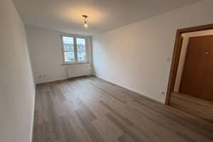 Frisch renovierte Wohnung im Zweifamilienhaus mit Garten direkt an der Regattabahn in DU-Wedau – Rüsternstr 9, 47279 Wedau, Duisburg – Vorschaubild 5