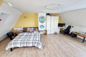 Solides Doppelhaus mit großzügigen Garten – Die vollständige Adresse der Immobilie erhältst du vom Anbieter., 25704 Meldorf – Vorschaubild 9