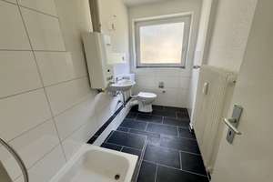 Helle, modernisierte 3-Zimmer-Erdgeschosswohnung mit Balkon – sofort bezugsbereit – Sternbergstraße 75, 38229 Gebhardshagen, Salzgitter – Vorschaubild 8