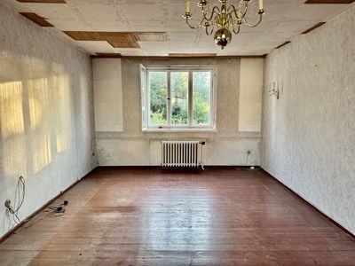 Haus im Dornröschenschlaf.