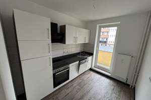 Lebendiges Wohnen in Geestemünde: 3-Zimmer-Wohnung mit Balkon – Theestraße 5, 27570 Geestemünde, Bremerhaven – Vorschaubild 4