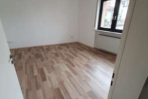 Dielheim - Haus mit 5 Zimmer, Carport und Garage – . ., 69234 Dielheim – Vorschaubild 2