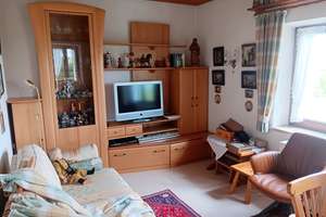 Kleines Häuschen mit ganz großem Grund in grüner Umgebung im schönen Inning am Ammersee – Die vollständige Adresse der Immobilie erhältst du vom Anbieter., 82266 Inning am Ammersee – Vorschaubild 3