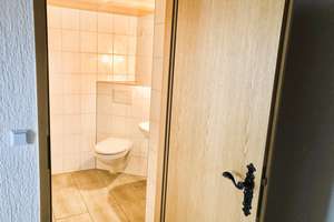Privat zu verkaufen: Ober-Mörlen, interessantes Wohnobjekt,Teilbereich auch gewerblich nutzbar! (VB) – Usinger Str. 24, 61239 Ober-Mörlen – Vorschaubild 4