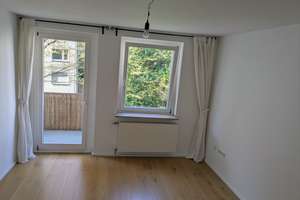 Provisions- und bezugsfrei: Attraktive 3-Zimmerwohnung mit Balkon in Bestlage von Nippes  – Die vollständige Adresse der Immobilie erhältst du vom Anbieter., 50733 Nippes (Ortsteil), Köln – Vorschaubild 17