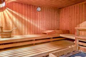 Bremerhaven - Lehe // Großzügiges Wohnhaus mit Indoor-Pool und Einliegerwohnung – Die vollständige Adresse der Immobilie erhältst du vom Anbieter., 27576 Klushof, Bremerhaven – Vorschaubild 12