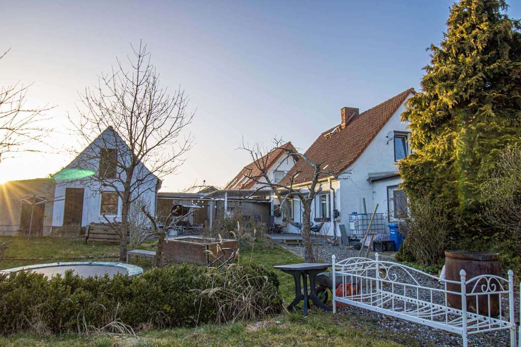 Immobilie in Saal - Charmantes Einfamilienhaus nahe Bodden – saniert - Bild 1