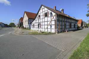 Vergangene Baukunst für moderne Ideen: Historisches Fachwerk zur Umgestaltung – Helmstedt (Kreis) – Vorschaubild 1