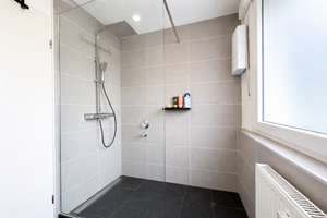 Gepflegte 4-Zimmerwohnung in Remscheid-Süd! Mit Einbauküche, Balkon und Stellplatz! – Die vollständige Adresse der Immobilie erhältst du vom Anbieter., 42859 Bliedinghausen, Remscheid – Vorschaubild 11
