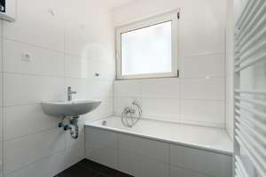 Ruhige 2-Zimmer-Wohnung mit großem Südbalkon in Duisburg-Neudorf-Süd – Waldstraße 97, 47057 Neudorf-Süd, Duisburg – Vorschaubild 6