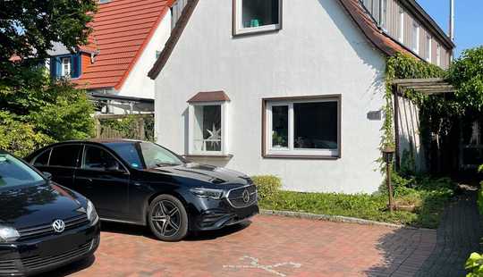 Bild von Modernisiertes Einfamilienhaus mit großem Grundstück in Oberneuland