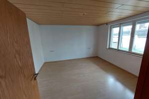 3-Fam.Haus - zentral, ruhig, hell, freistehend, gedämmte Fassade, unvermietet, provisionsfrei – Die vollständige Adresse der Immobilie erhältst du vom Anbieter., 71083 Herrenberg – Vorschaubild 2