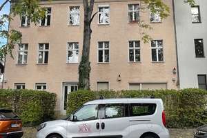 2 Zimmer Wohnung in einem Wohn-/Geschäftshaus direkt vom Eigentümer zu Verkaufen – Nussbaum Allee 29, 14050 Westend, Berlin – Vorschaubild 2