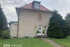 Neunkirchen-Seelscheid - Zweifamilienhaus mit Ausbaupotenzial & weiterer Bebauungsmöglichkeit – Die vollständige Adresse der Immobilie erhältst du vom Anbieter., 53819 Neunkirchen-Seelscheid – Vorschaubild 1