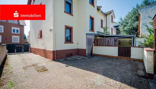 Bild von Offenbach Bieber: Freies Mehrfamilienhaus mit drei Wohneinheiten und großzügigem Garten