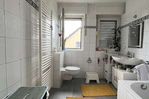 GROßE DG WOHNUNG MIT GARTEN - GÜNSTIGES ANGEBOT – Zur Lindung 17, 40489 Angermund, Düsseldorf – Vorschaubild 6