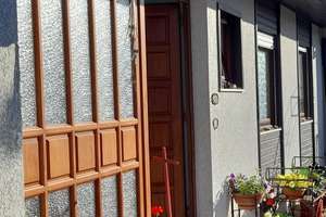 Zweifamilienhaus mit großzügigem Grundstück mit Baugenehmigung und Nebengebäuden zu Verkaufen! – Die vollständige Adresse der Immobilie erhältst du vom Anbieter., 63667 Nidda – Vorschaubild 2