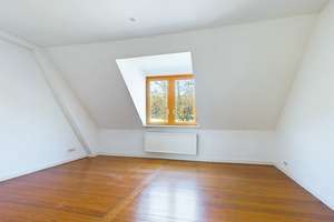 ZENTRALES WOHNEN IN WIESBADEN! 4-ZIMMER-DACHGESCHOSSWOHNUNG MIT SONNIGER TERRASSE – Die vollständige Adresse der Immobilie erhältst du vom Anbieter., 65185 Mitte, Wiesbaden – Vorschaubild 13