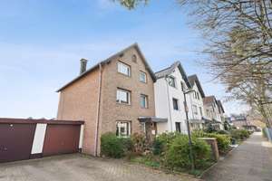 Provisionsfrei – Familienfreundliches Reiheneckhaus in gutem Zustand, mit sonniger Terrasse