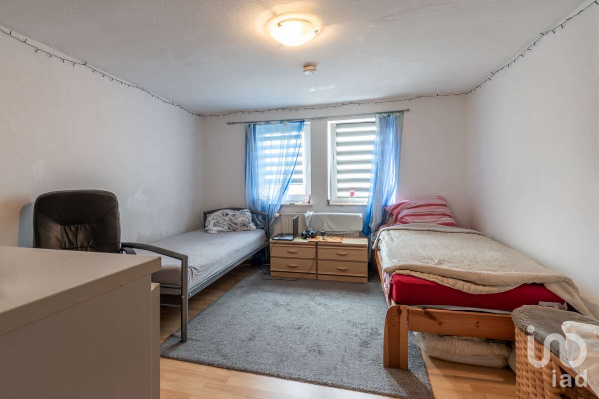 Immobilie in Großkrotzenburg - Viel Platz und sichere Mieteinnahmen - Zweifamilienhaus in Großkrotzenburg - Bild 1