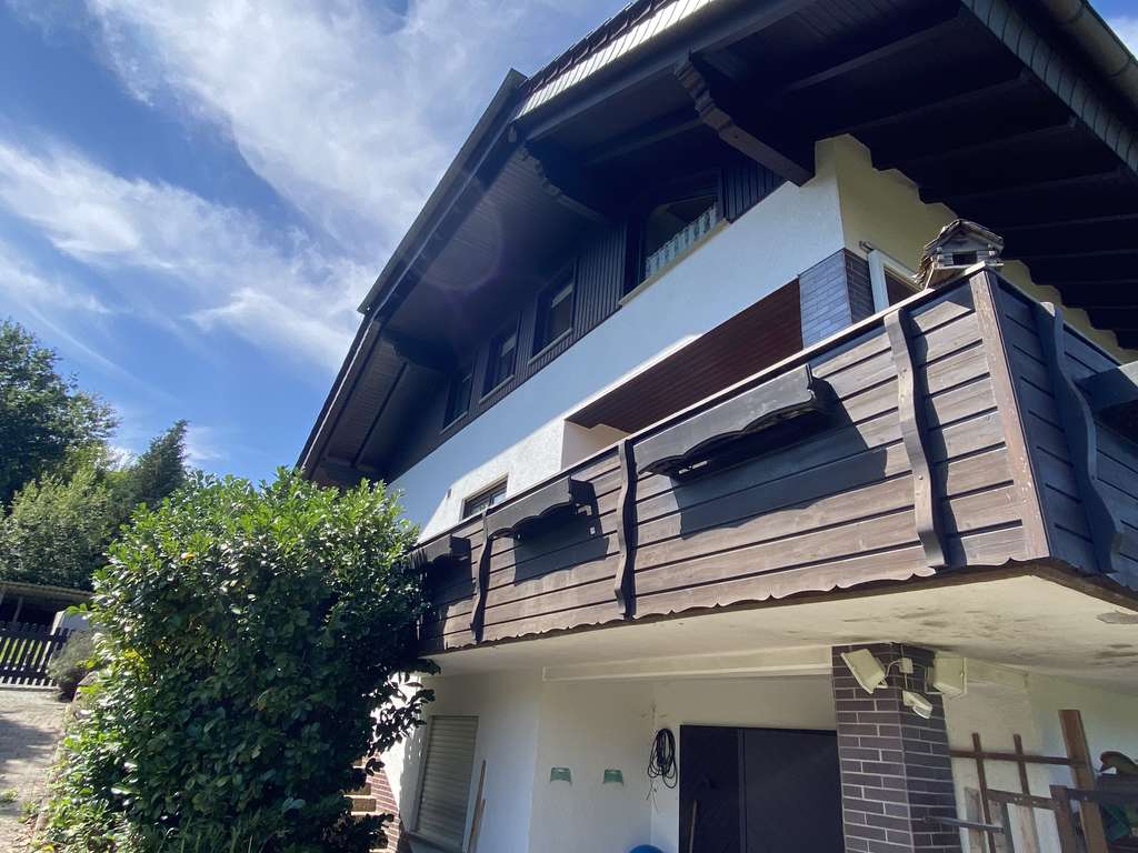 Immobilie in Jossgrund - Luxuriöse Villa mit 6 Zimmern und 240 m² Wohnfläche mit Bachzugang in Jossgrund - Bild 1