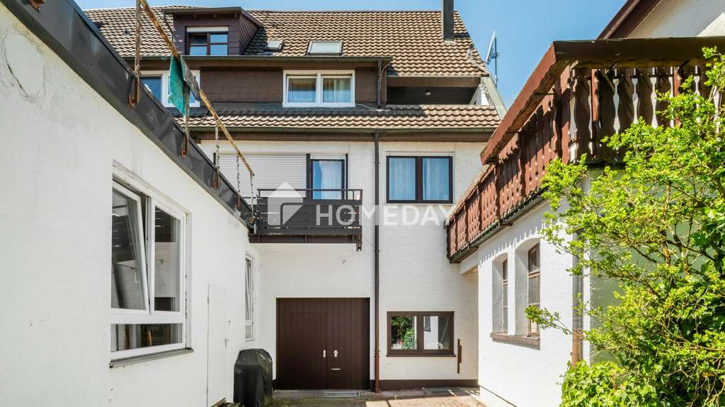 Immobilie in Dettingen an der Erms - Ein Haus mit Stil und Substanz! Kernsanierte Doppelhaushälfte mit modernem Wohnkomfort - Bild 2