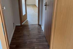 3- Raum-Eigentumswohnung im Grünen unterm Dach – Kurt-Schneider-Straße 22, 9122 Markersdorf, Chemnitz – Vorschaubild 11