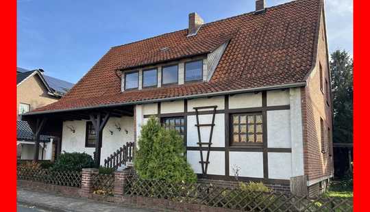 Bild von Großzügiges Wohnhaus mit Traumgarten