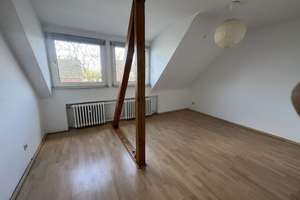Schöne helle 3-Zimmer Dachgeschosswohnung in Düsseldorf-Hamm mit Balkon – Aderkirchweg 67, 40221 Hamm, Düsseldorf – Vorschaubild 9