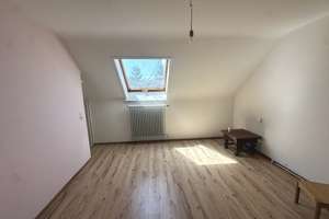 Charmantes Zweifamilienhaus mit Garten und großzügigen Wohnbereichen – Die vollständige Adresse der Immobilie erhältst du vom Anbieter., 66763 Dillingen/Saar – Vorschaubild 14