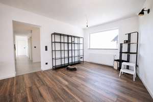 Über 375 m² Platz: Kernsaniertes Haus ab 1.900 € kalt – Equarhofen 68, 97215 Simmershofen – Vorschaubild 16