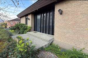 Großzügiges Einfamilienhaus mit Einliegerwohnung in sehr guter Lage in Rhein-Main (Hochheim am Main) – Kehlweg 2, 65239 Hochheim am Main – Vorschaubild 3
