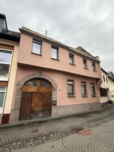 Historisches Stadthaus mit Innenhof in Alken