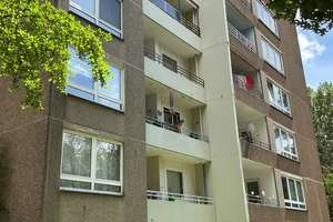 Auf gute Nachbarschaft: praktische 3-Zimmer-Wohnung mit Balkon! – Philosophenweg 39, 45279 Freisenbruch, Essen – Vorschaubild 4
